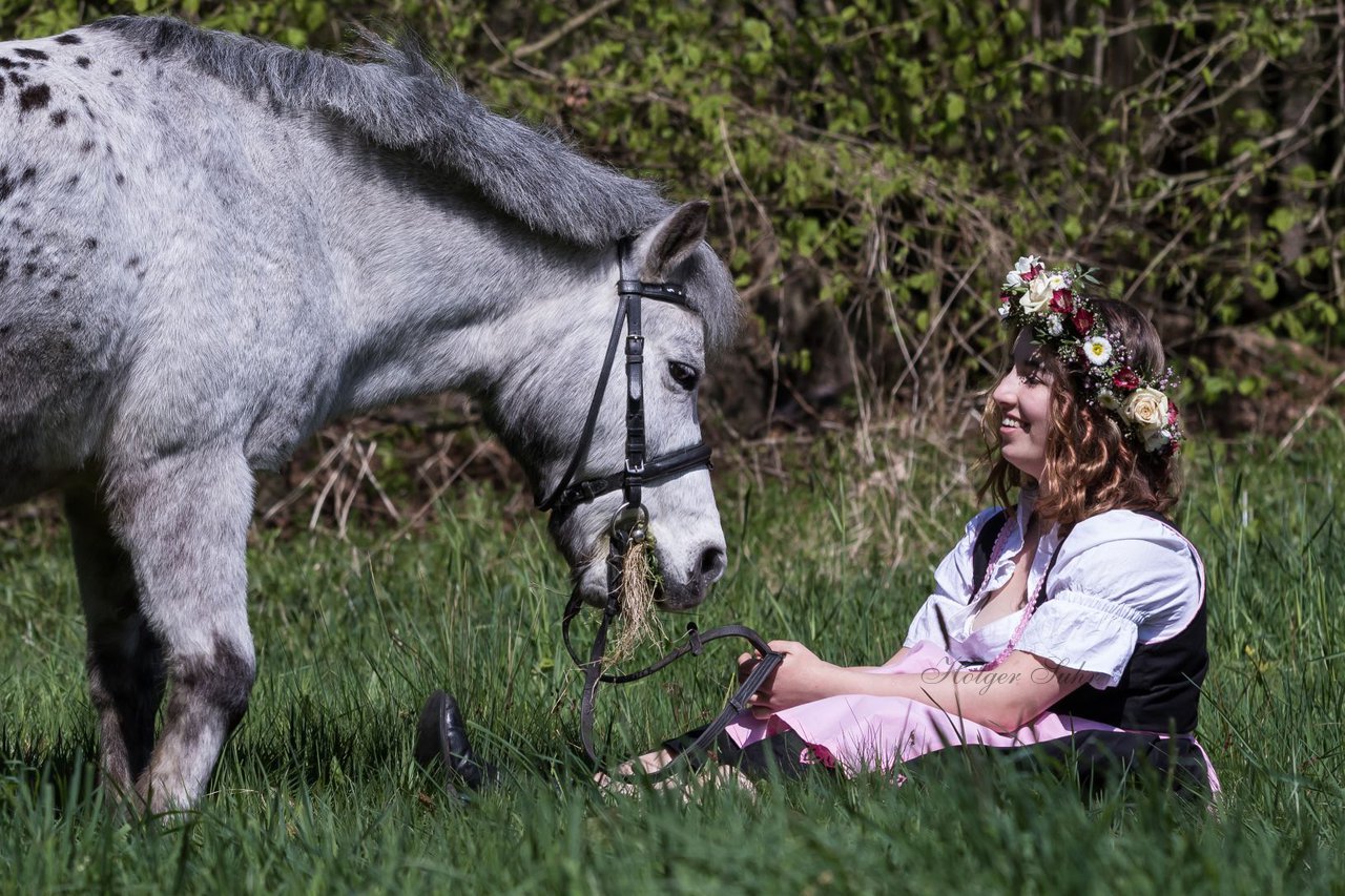 Bild 38 - Fotoshooting im Wald